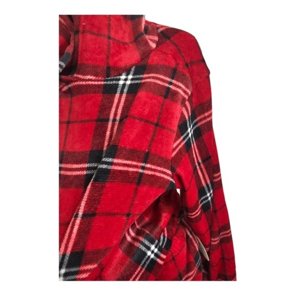 Red plaid 2piece velour hoodie and shorts set size small brand new - Picture 9 of 13